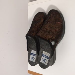 Flyflot Slippers House Shoes